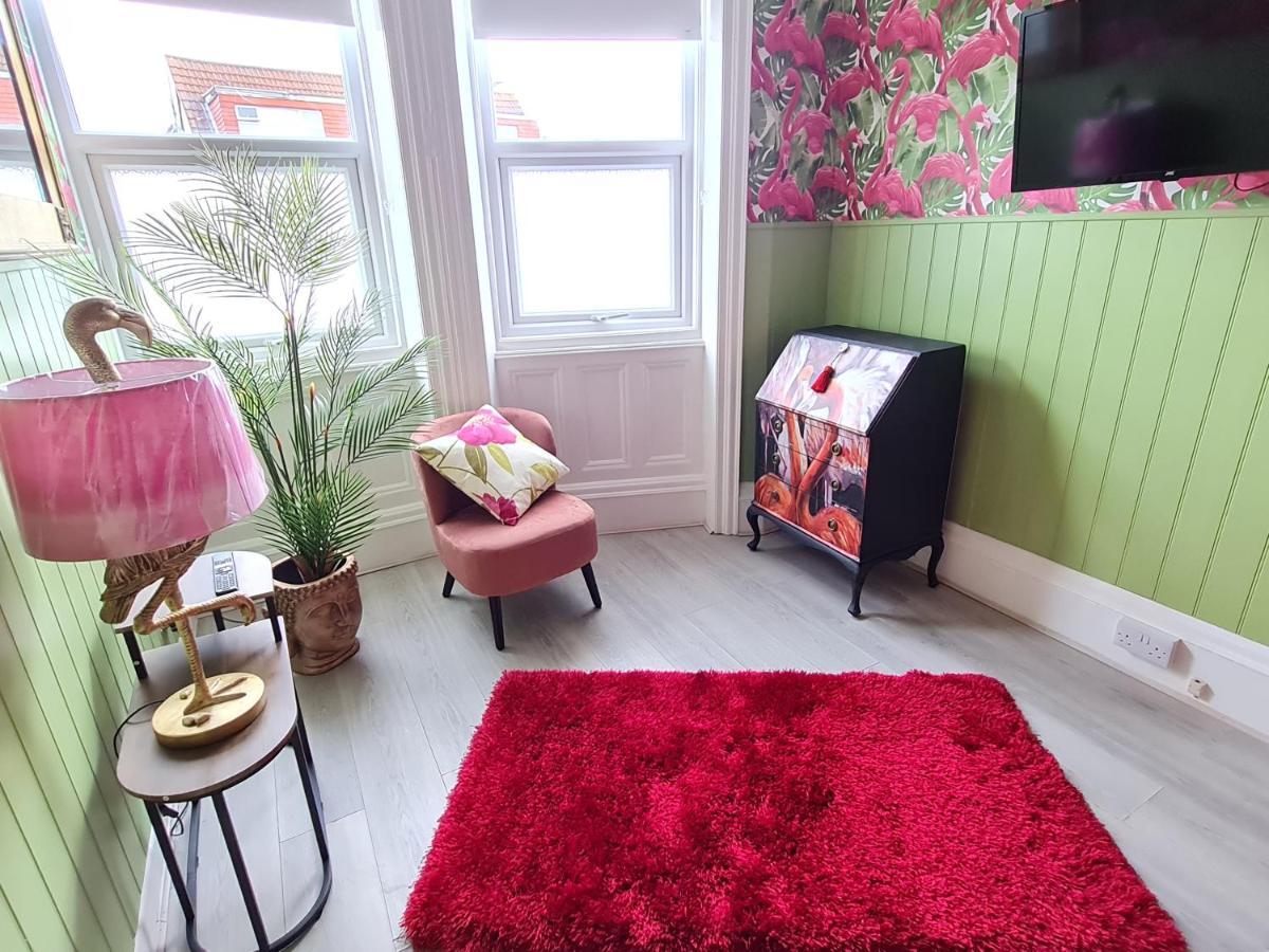 Lemur Lodge - Boutique Apartments - Short Stroll To The Beach Bournemouth Esterno foto