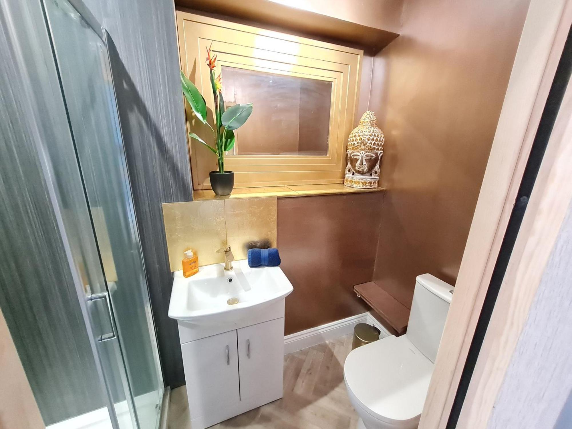 Lemur Lodge - Boutique Apartments - Short Stroll To The Beach Bournemouth Esterno foto