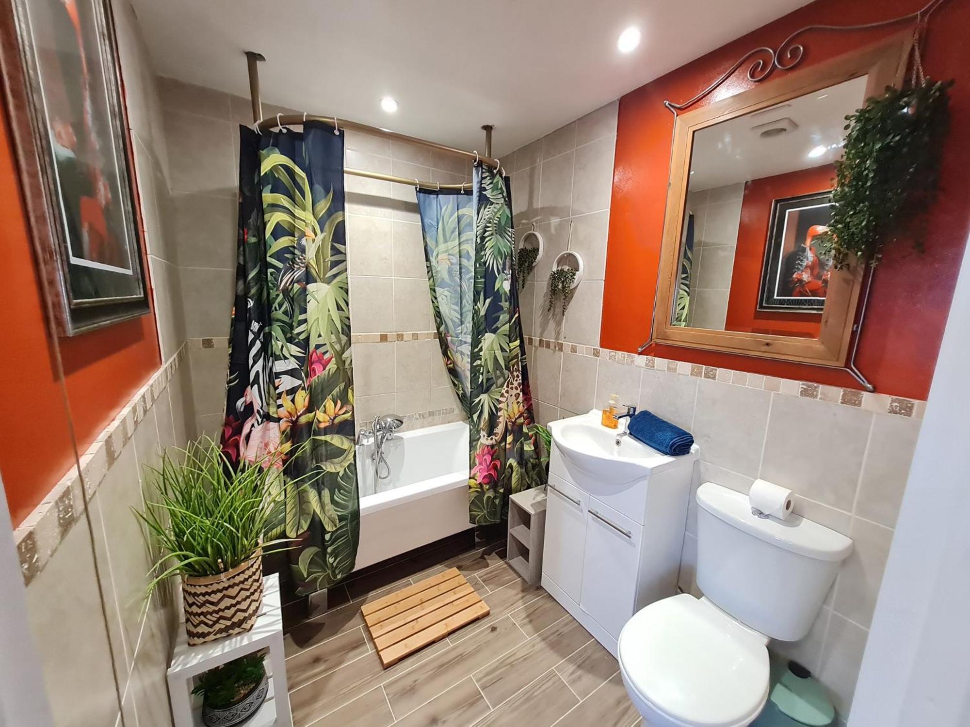 Lemur Lodge - Boutique Apartments - Short Stroll To The Beach Bournemouth Esterno foto