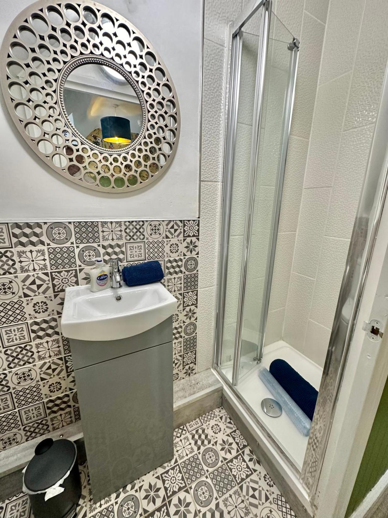 Lemur Lodge - Boutique Apartments - Short Stroll To The Beach Bournemouth Esterno foto