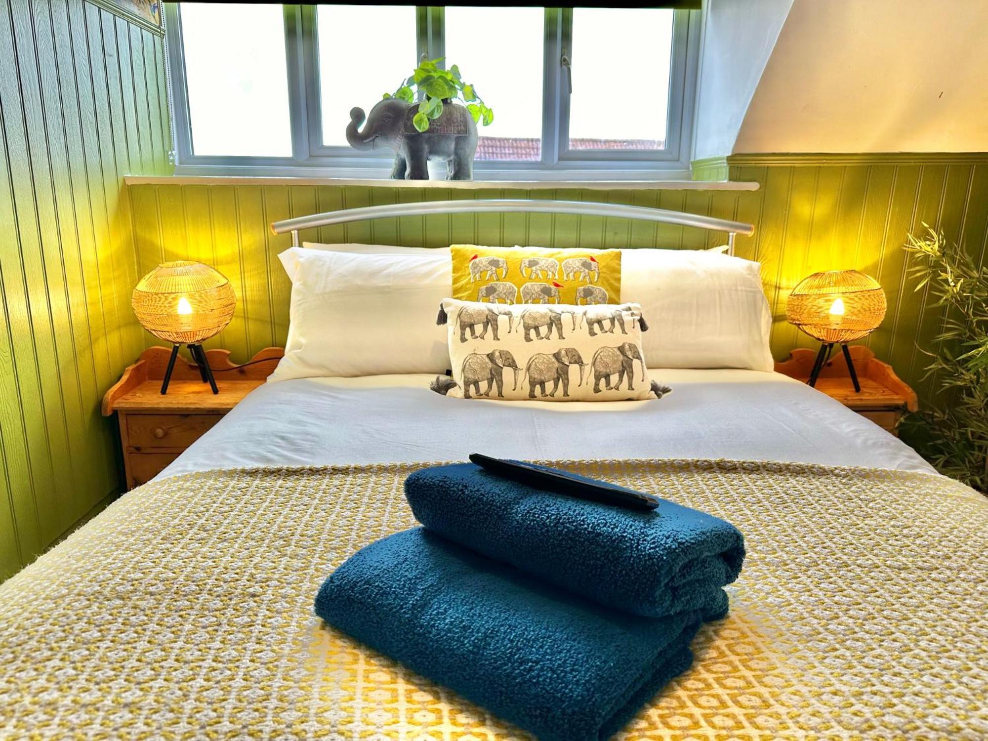 Lemur Lodge - Boutique Apartments - Short Stroll To The Beach Bournemouth Esterno foto