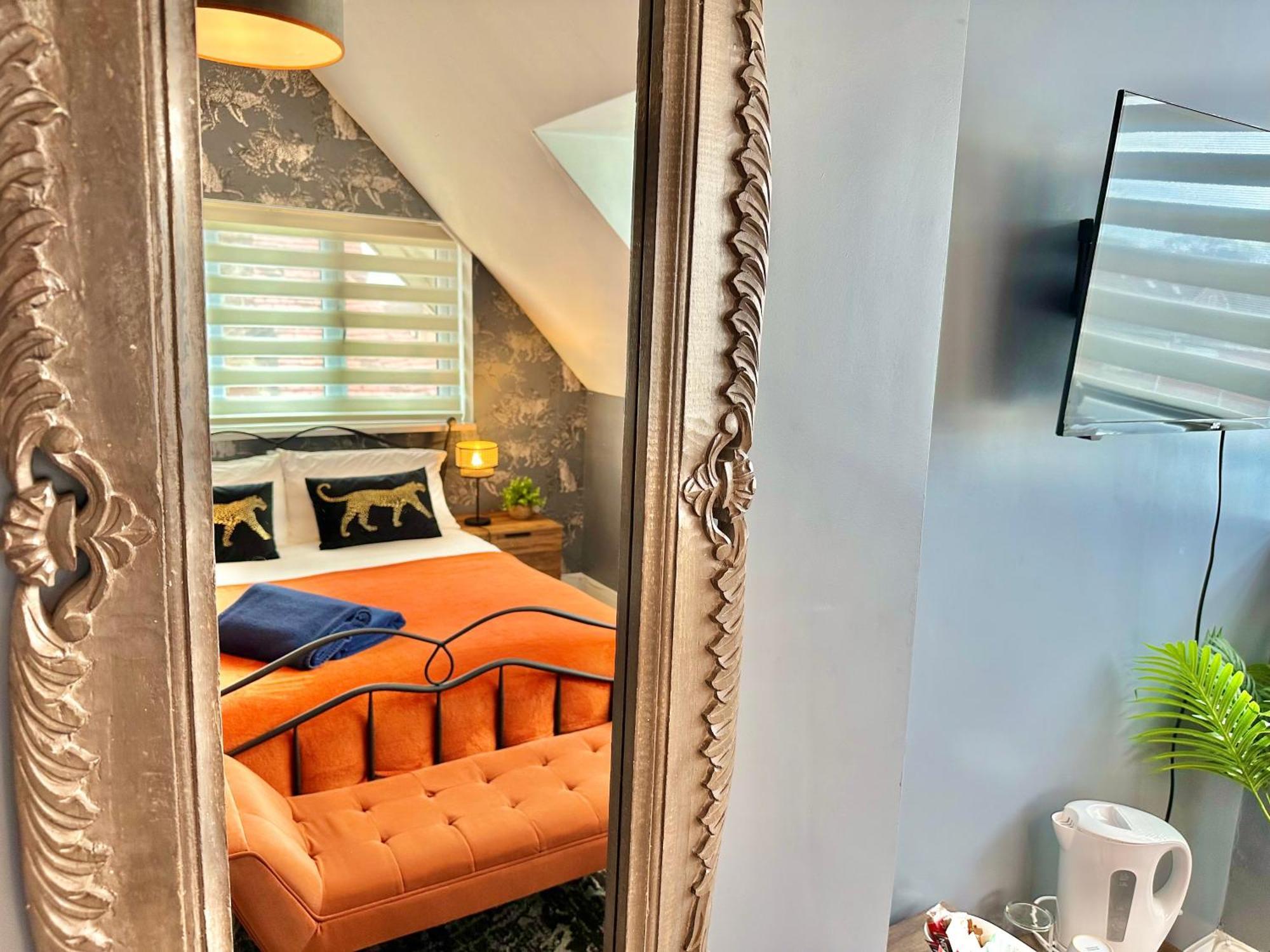 Lemur Lodge - Boutique Apartments - Short Stroll To The Beach Bournemouth Esterno foto