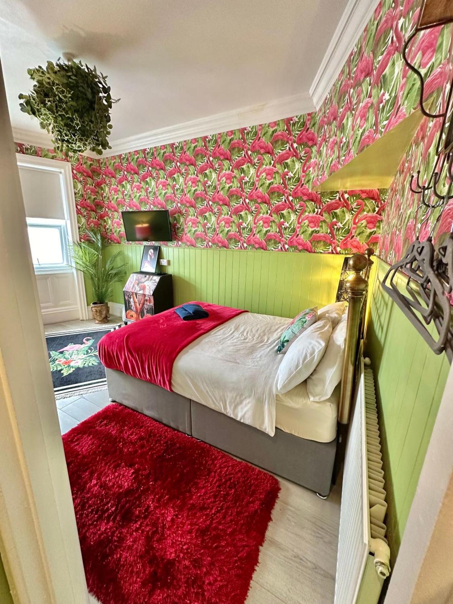 Lemur Lodge - Boutique Apartments - Short Stroll To The Beach Bournemouth Esterno foto